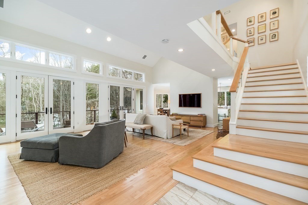 33 Forster Rd
