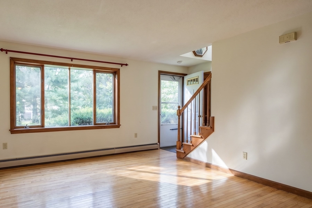 729 Old Barnstable Rd