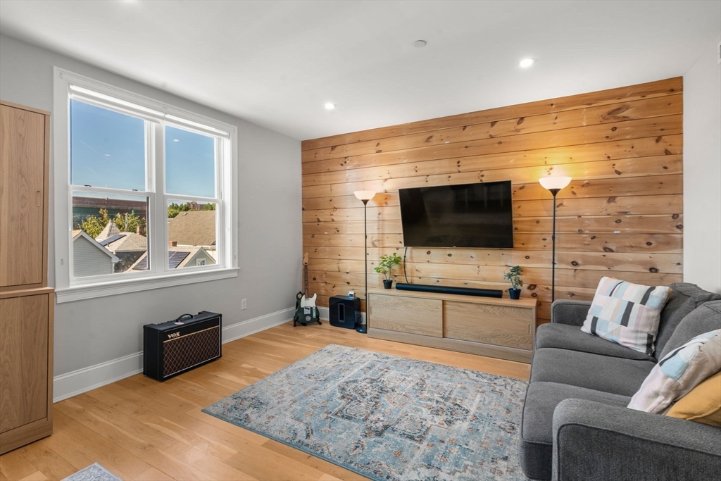 10 Cross Street Pl 3