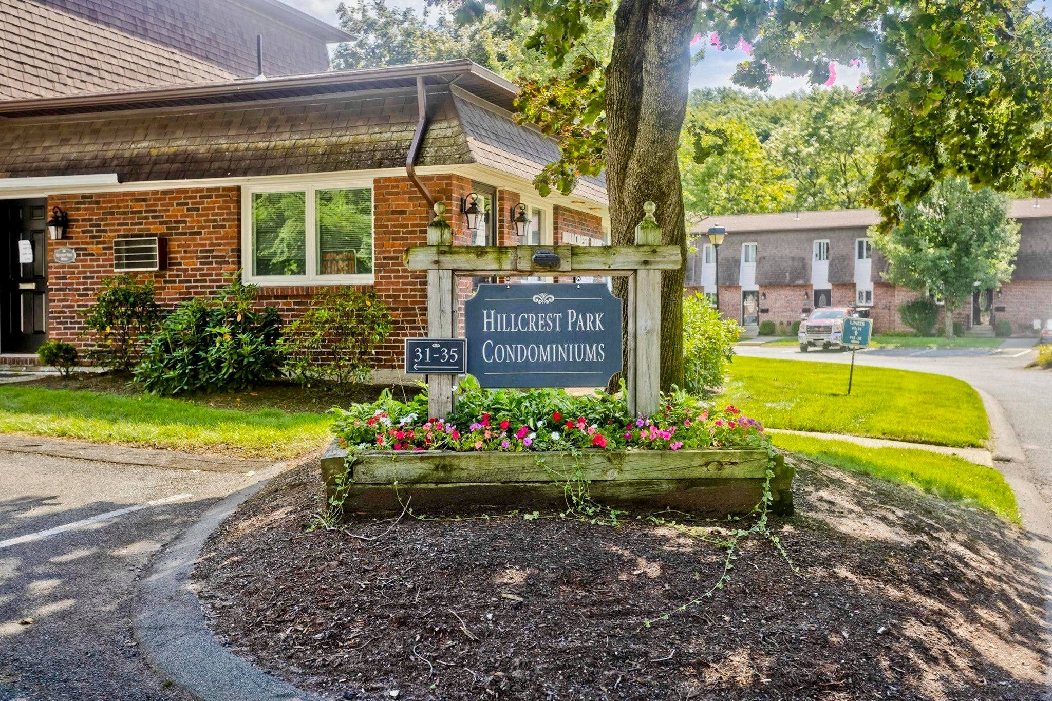 20 Lawrence Ave 38C