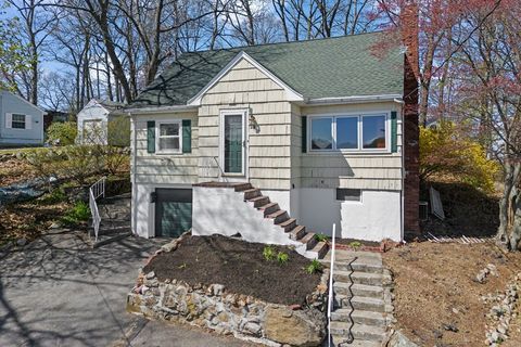 Photo of 29 Winslow Way, Lynn, MA 01904 (MLS # 73508131)