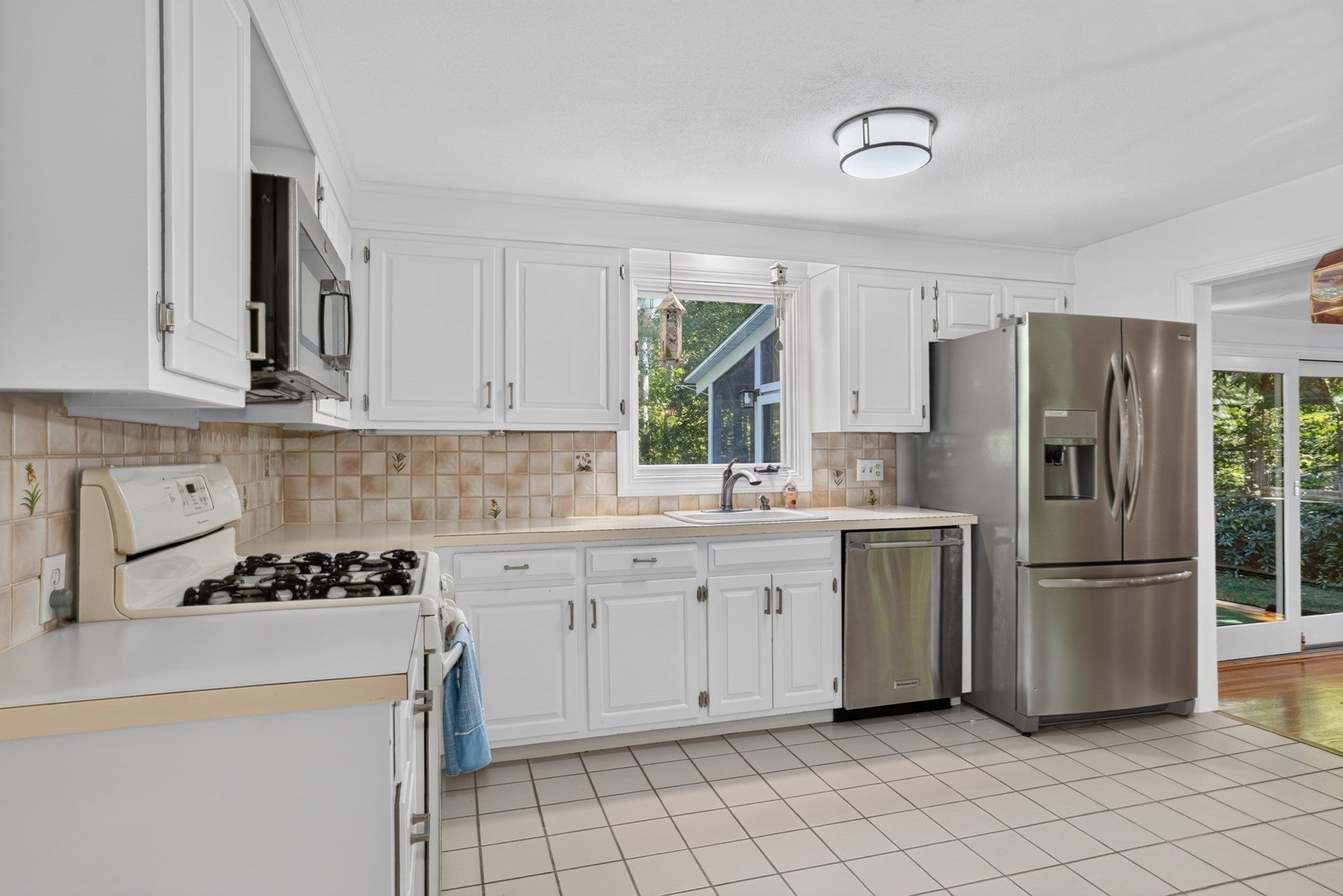 22 Coolidge Cir, Northborough, MA, 22 Coolidge Cir, Northborough, MA Photo #6