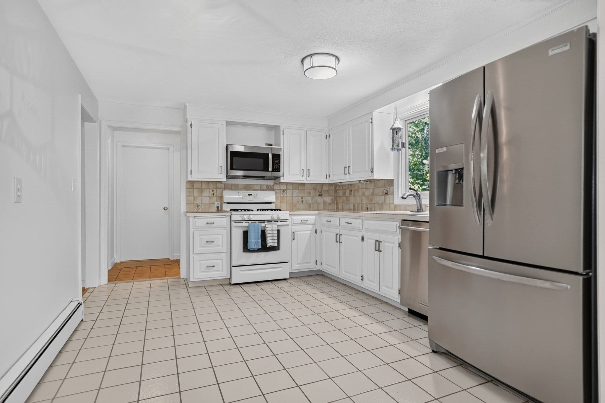 22 Coolidge Cir, Northborough, MA, 22 Coolidge Cir, Northborough, MA Photo #7