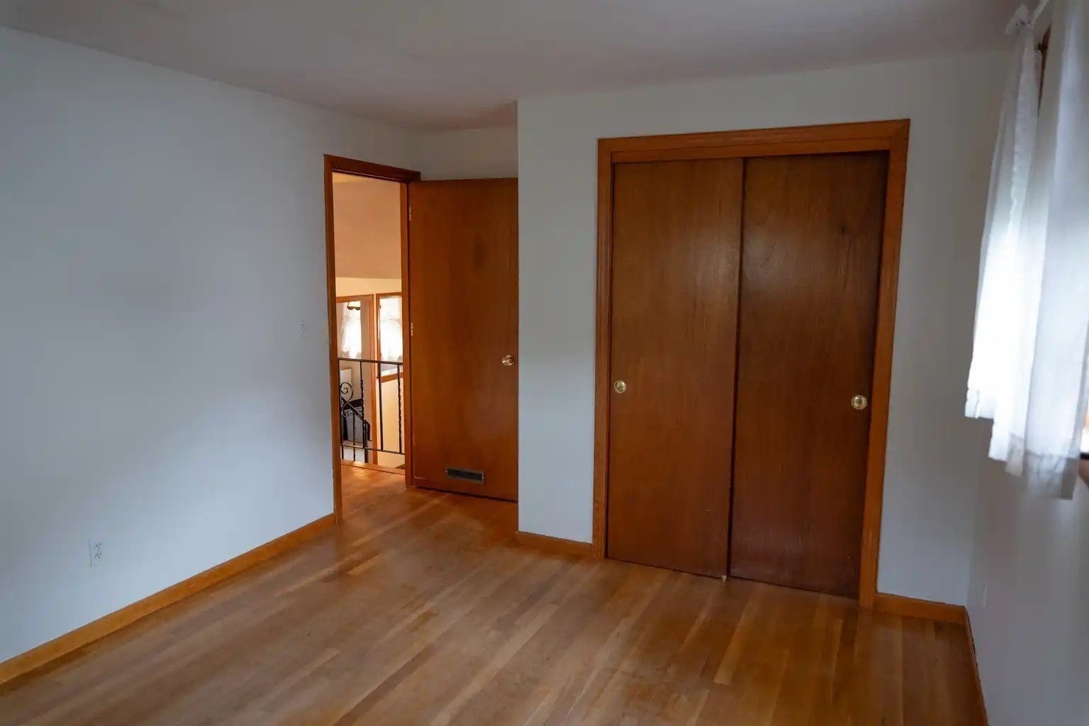 24 Hanson St, Brockton, MA Photo #10