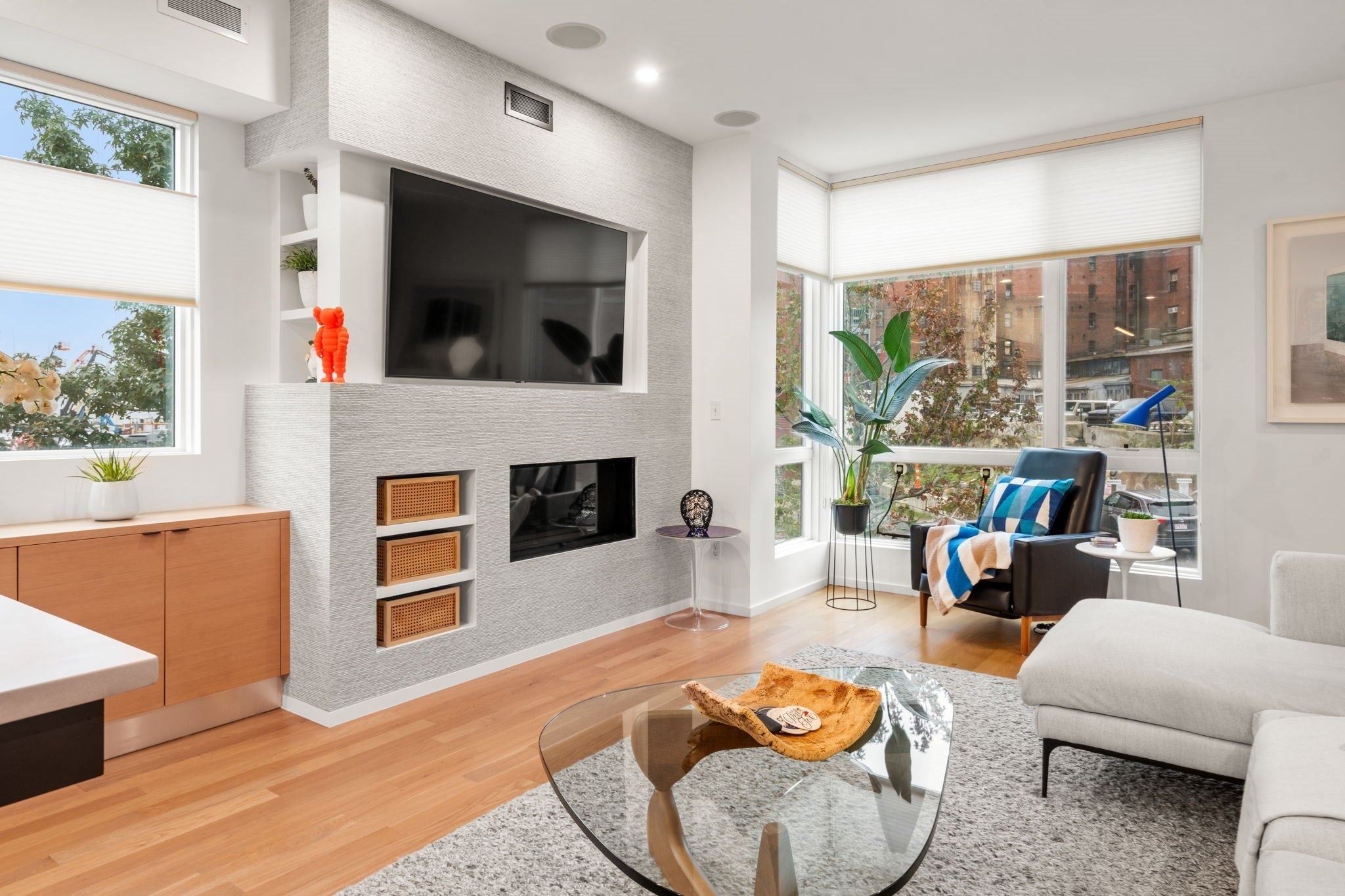 3 Dorchester St 3J