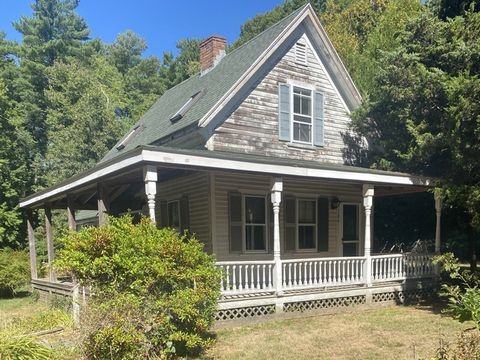 784 Pleasant St Hanson MA 02341