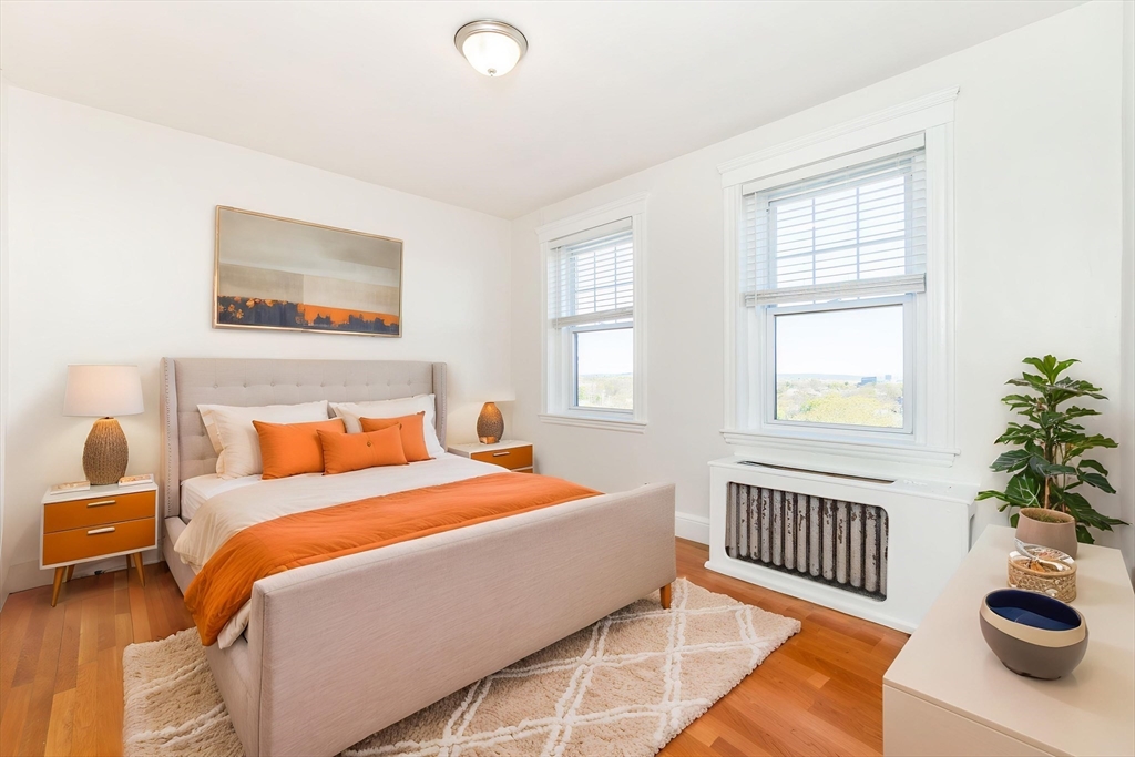 2001 Commonwealth Ave 34