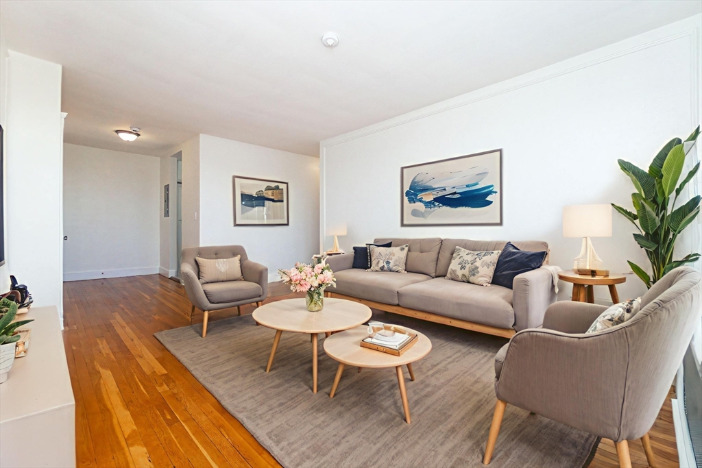 2001 Commonwealth Ave 34
