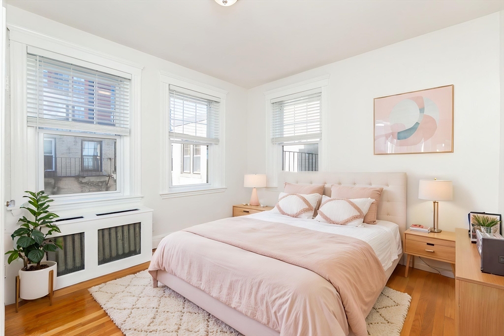 2001 Commonwealth Ave 34