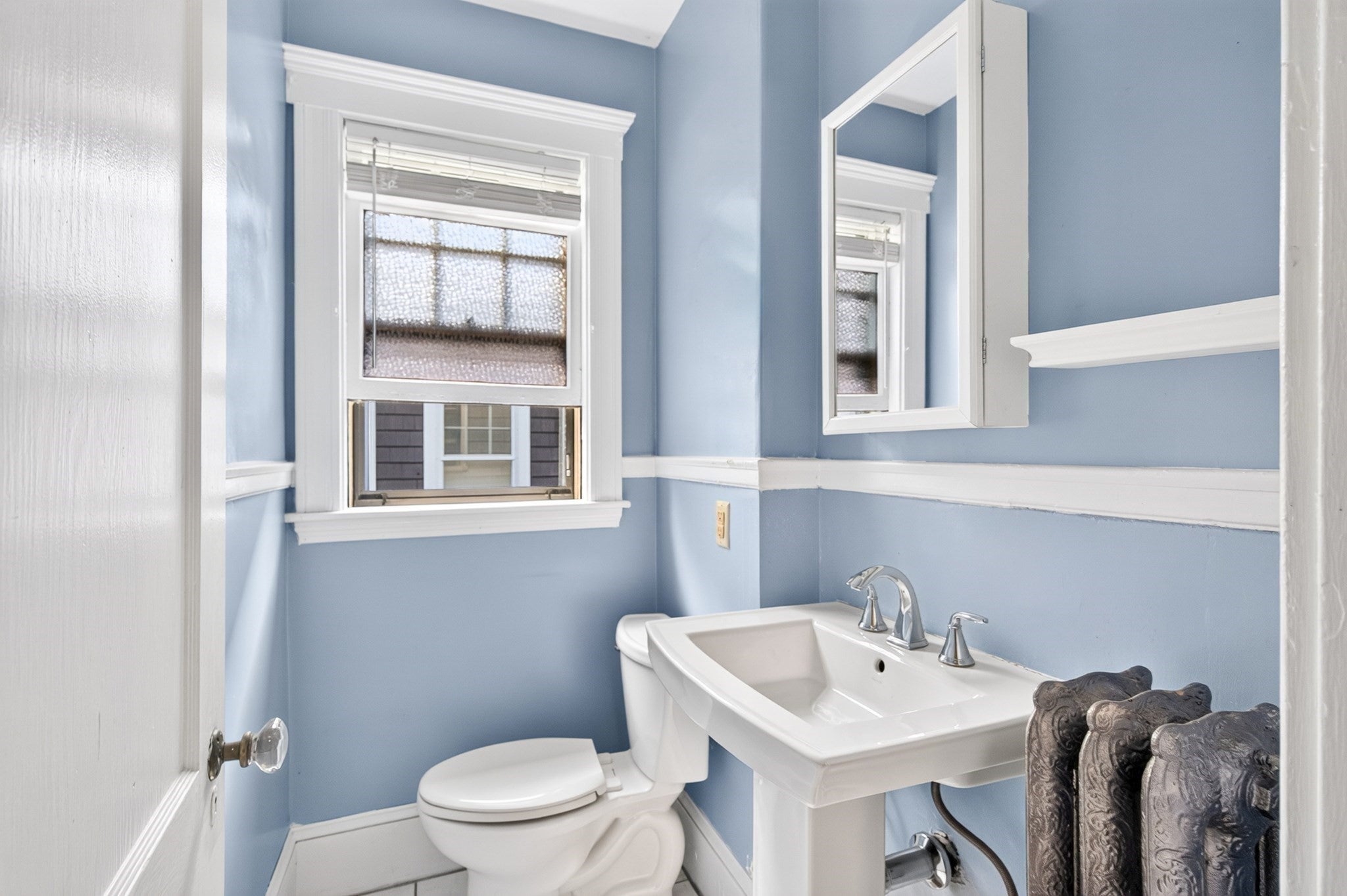 103-105 Colbourne Crescent, Brookline, MA Photo #15