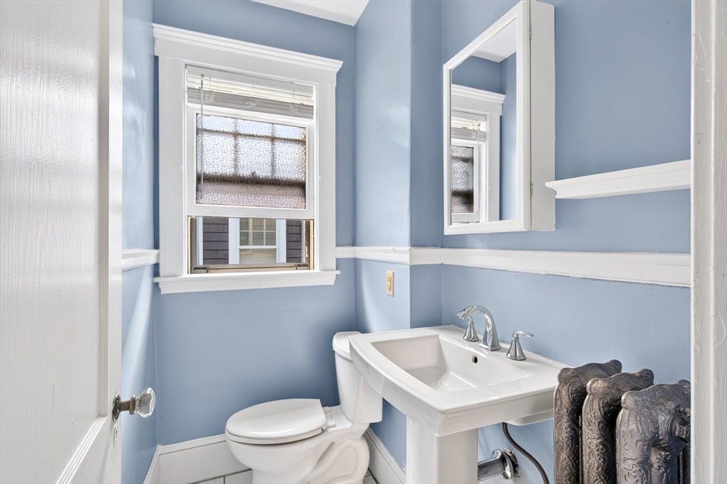 103-105 Colbourne Crescent, Brookline, MA Photo #15