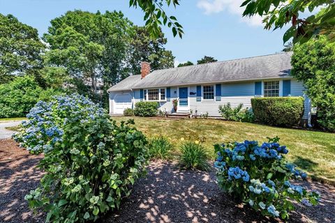 Single Family Residence in Harwich MA 107 Belmont Rd.jpg