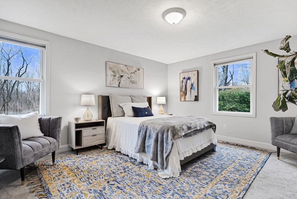 Holliston, Massachusetts 01746, United States, 3 Bedrooms Bedrooms, ,2 BathroomsBathrooms,Residential,Pending,100417