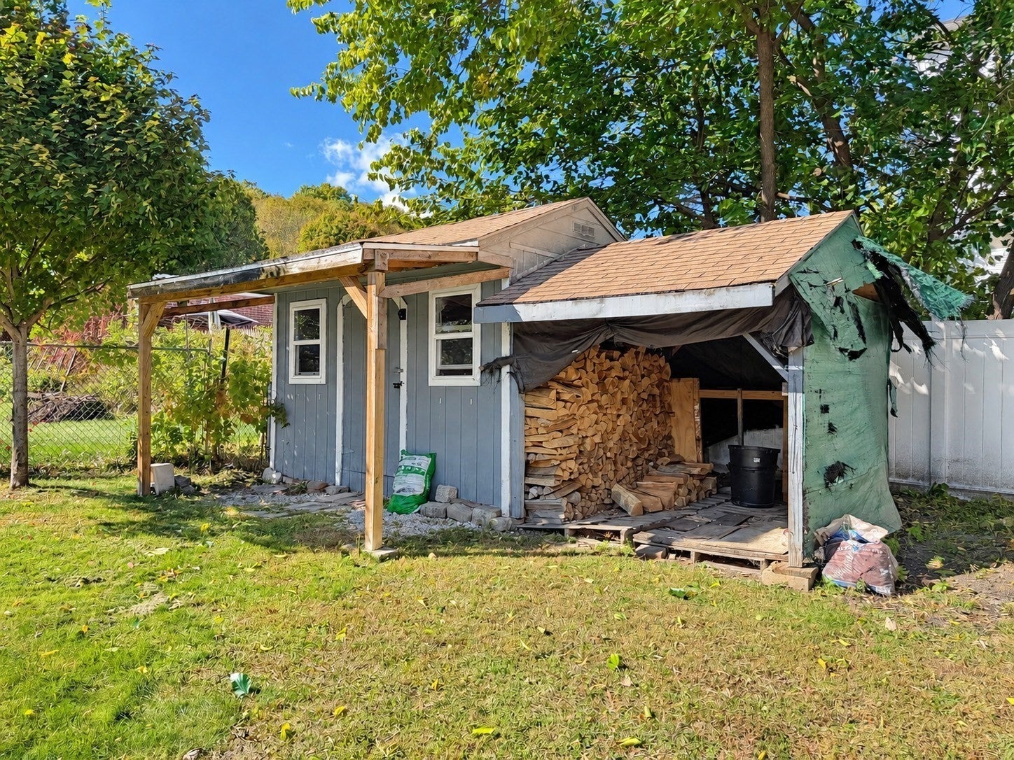 90 Birch St