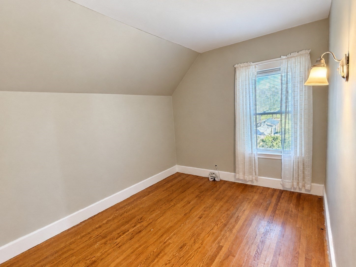90 Birch St, Fitchburg, MA, 90 Birch St, Fitchburg, MA Photo #15