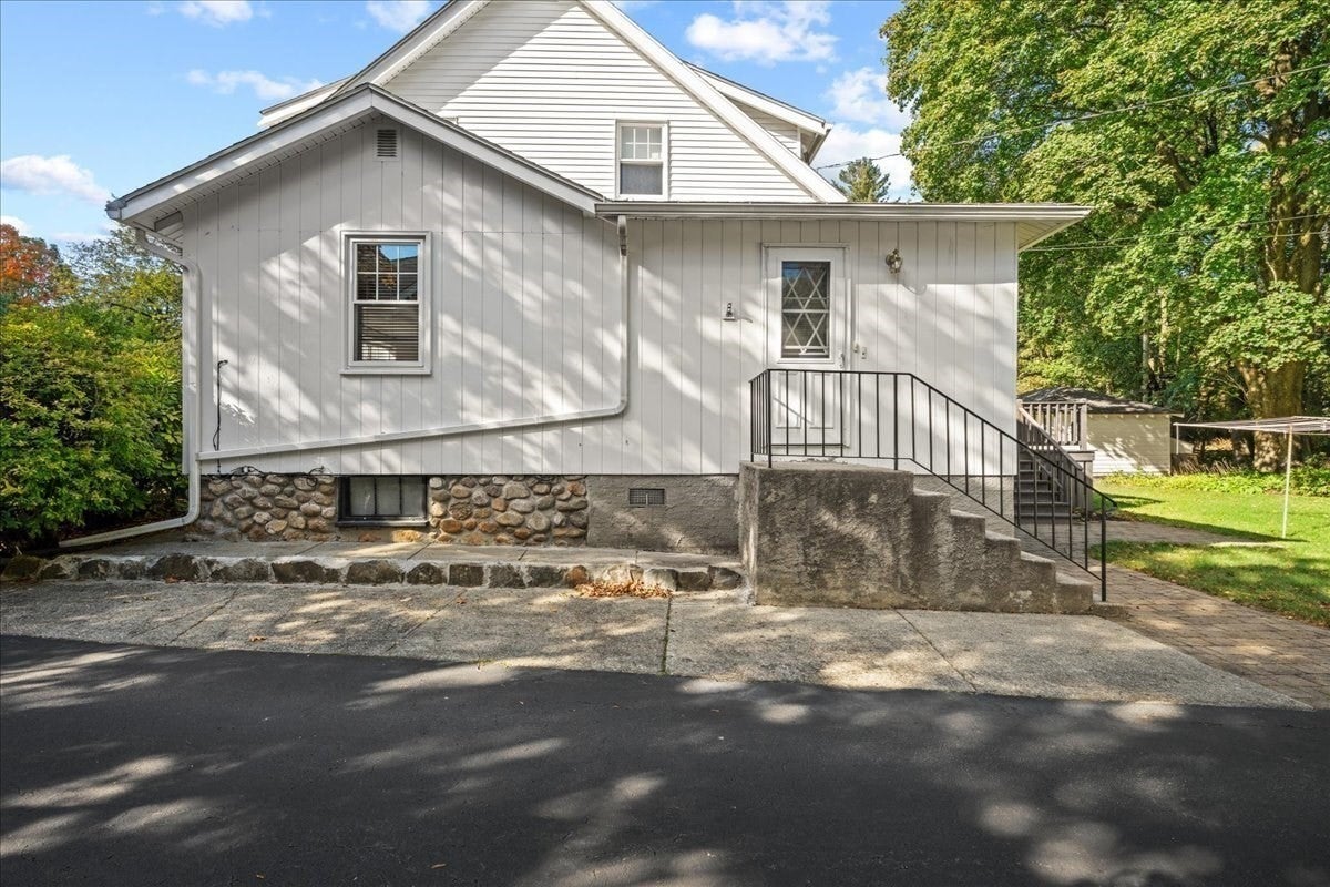 22 Vassar St, Worcester, MA, 22 Vassar St, Worcester, MA Photo #39