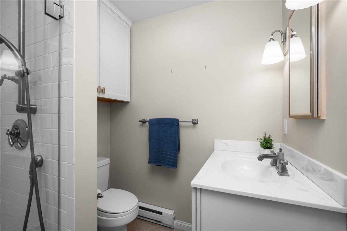 22 Vassar St, Worcester, MA, 22 Vassar St, Worcester, MA Photo #30