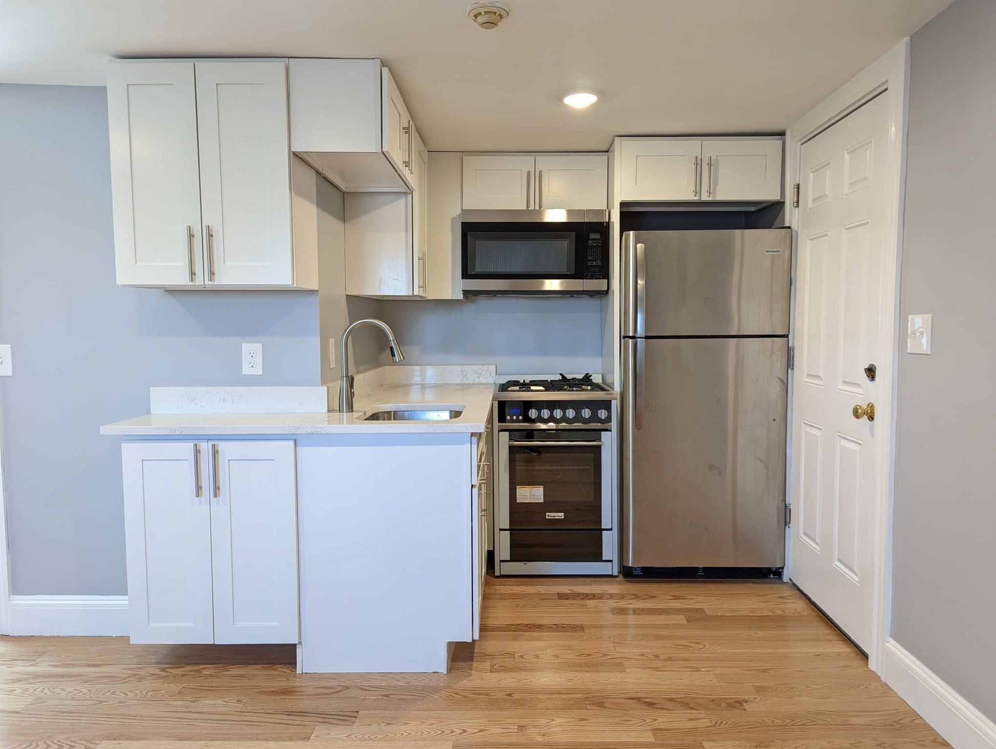 Photo of 293 Fayette St, Quincy, MA