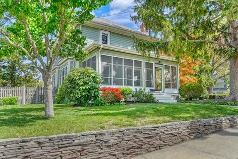 43 Warwick Road Melrose MA 02176
