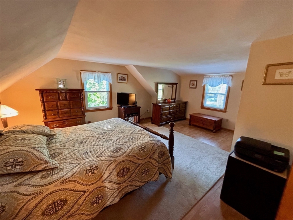 73 Sunrise Dr, Weymouth, MA Photo #15