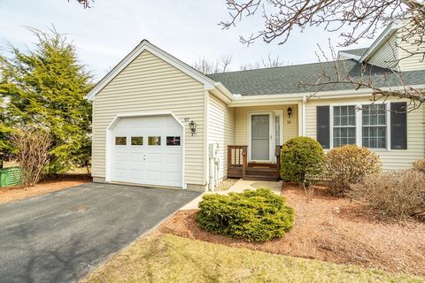 97 Caspian Way 97 Fitchburg MA 01420