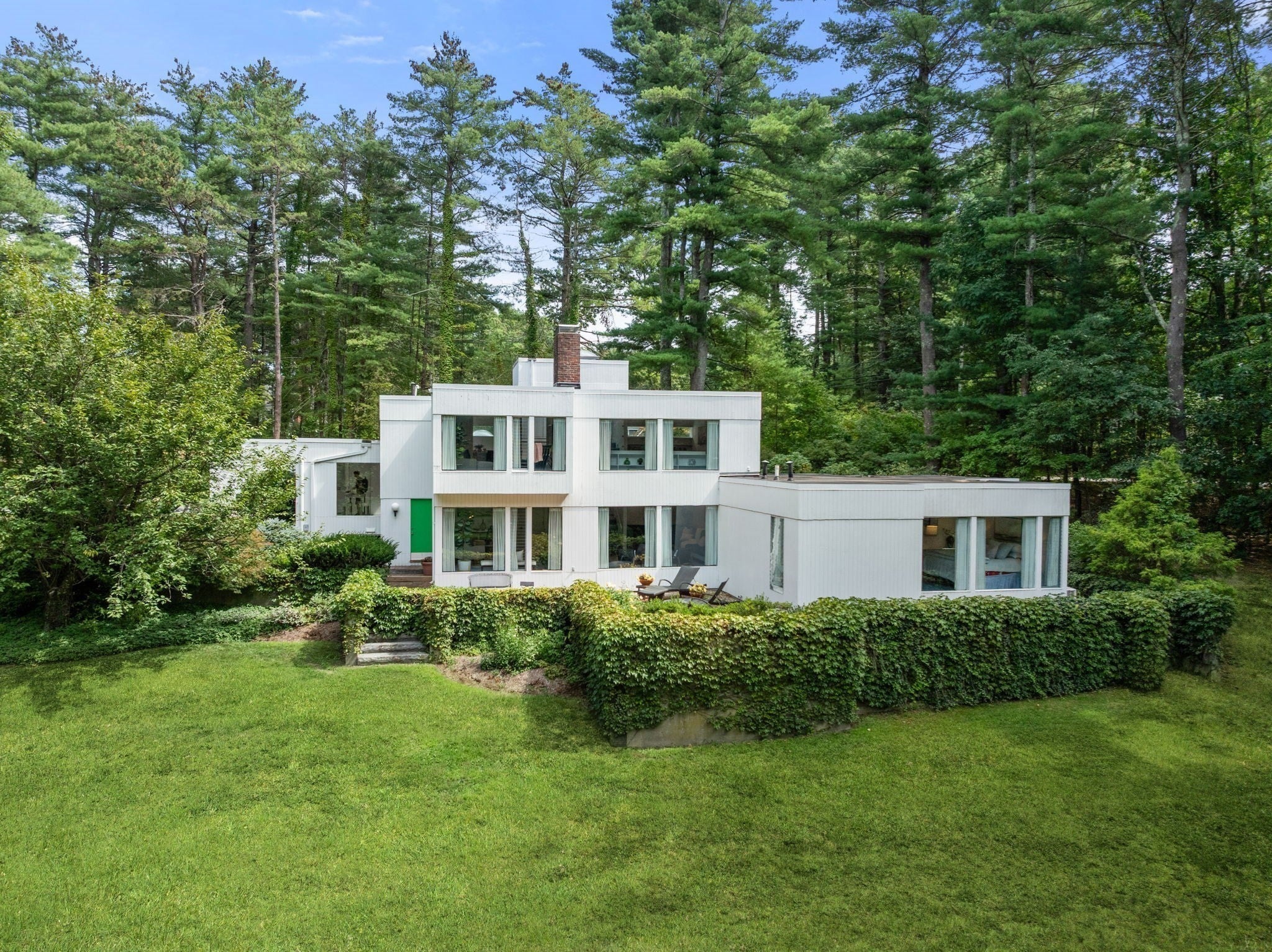 Photo of 336 Deacon Haynes Rd, Concord, MA