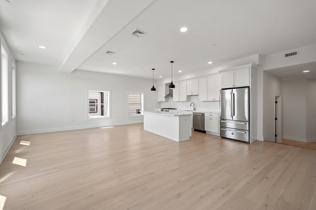 34 Salem St #301, Medford, MA Photo #1