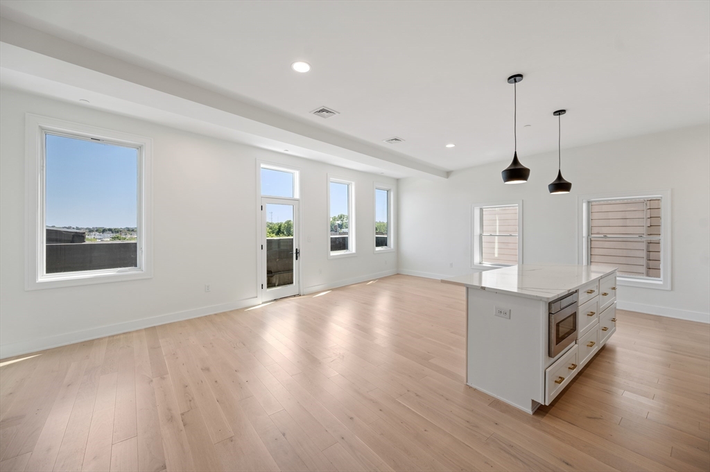 34 Salem St #301, Medford, MA Photo #13