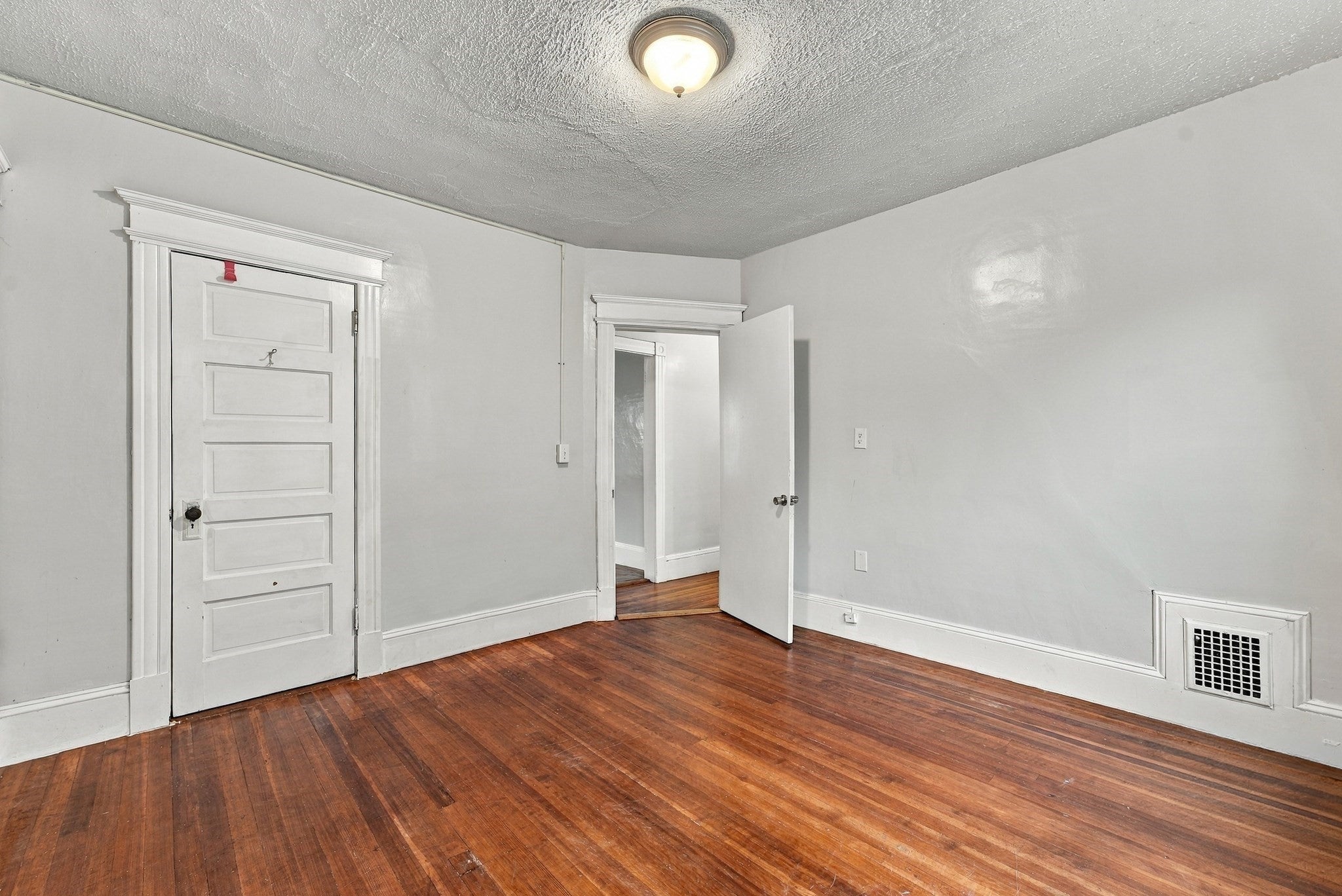 190 Oak St, Springfield, MA, 190 Oak St, Springfield, MA Photo #13