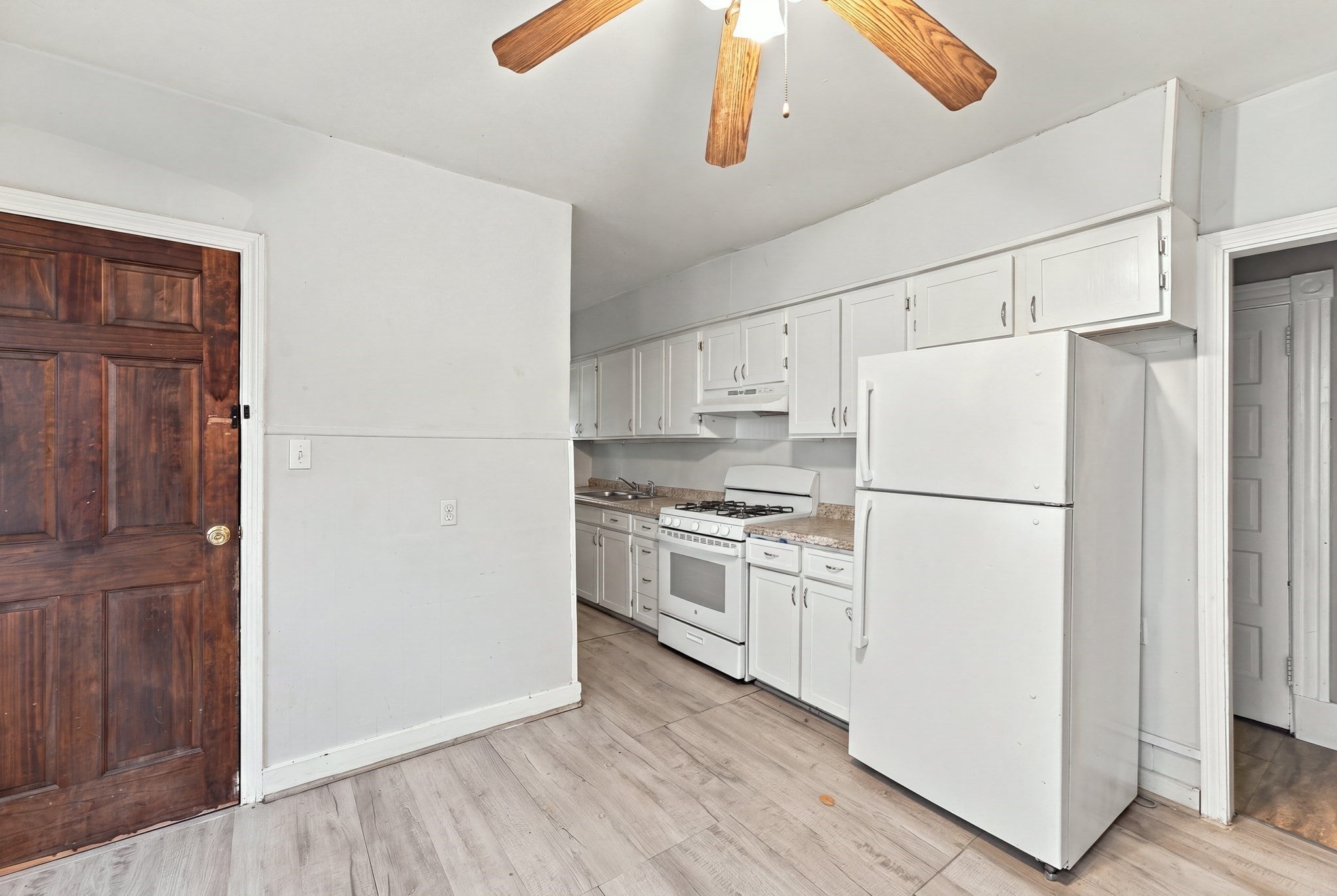 190 Oak St, Springfield, MA, 190 Oak St, Springfield, MA Photo #27