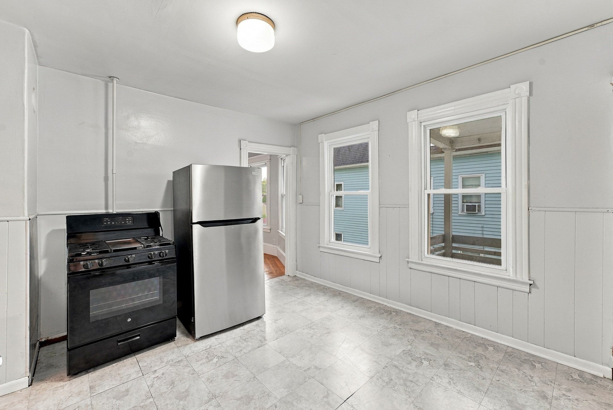 190 Oak St, Springfield, MA, 190 Oak St, Springfield, MA Photo #4