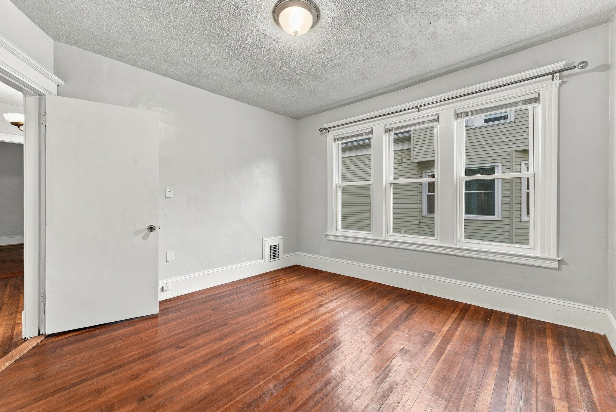 190 Oak St, Springfield, MA, 190 Oak St, Springfield, MA Photo #14