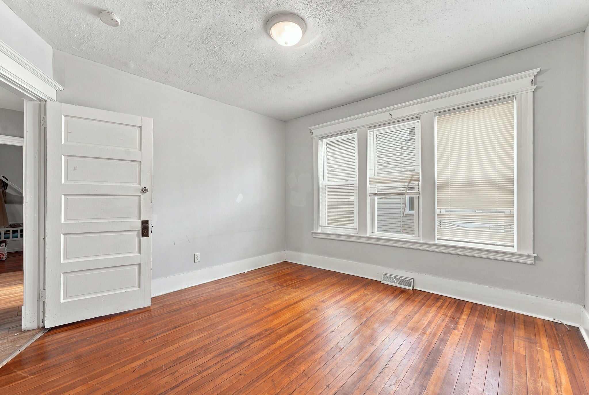 190 Oak St, Springfield, MA, 190 Oak St, Springfield, MA Photo #26
