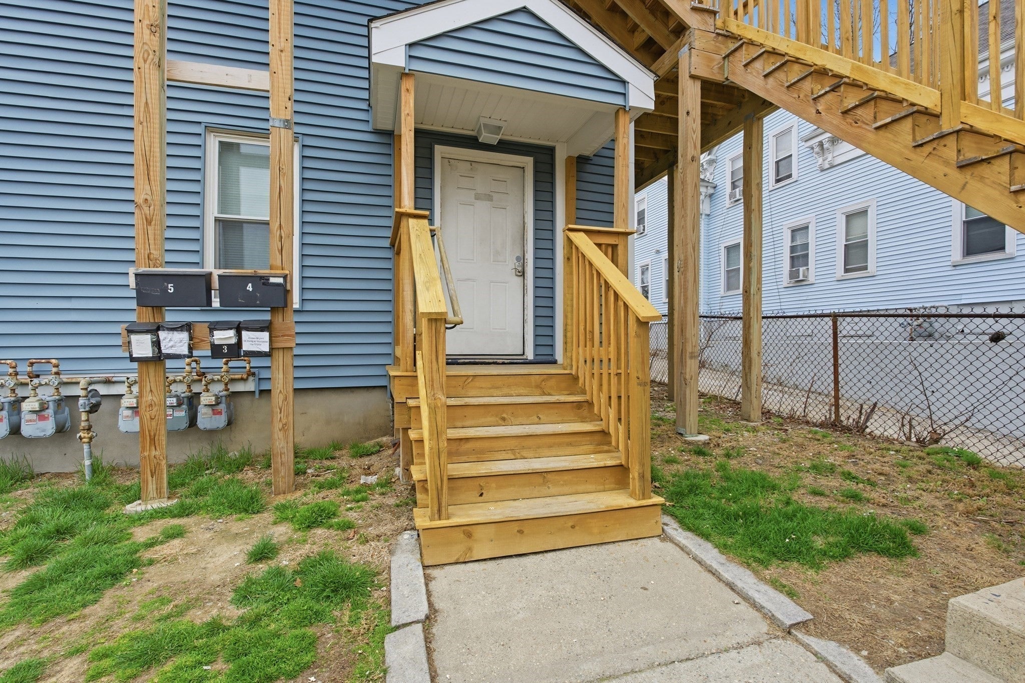 34 Irving St