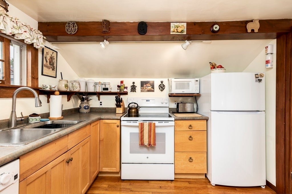 50 Rowland Street #1, Marblehead, MA, 50 Rowland Street #1, Marblehead, MA Photo #15