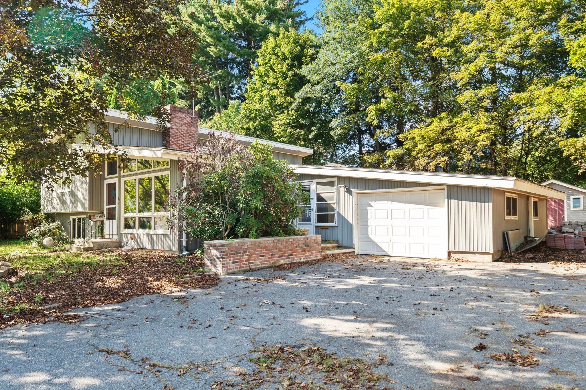 59 Hally Rd, Lowell, MA Photo #3