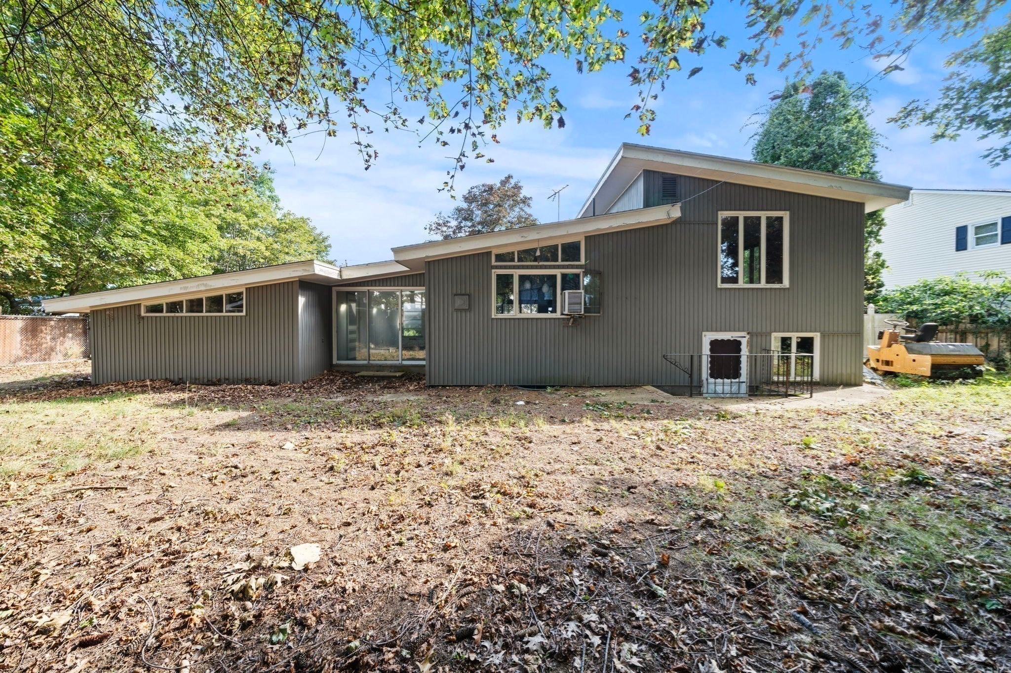 59 Hally Rd, Lowell, MA Photo #33