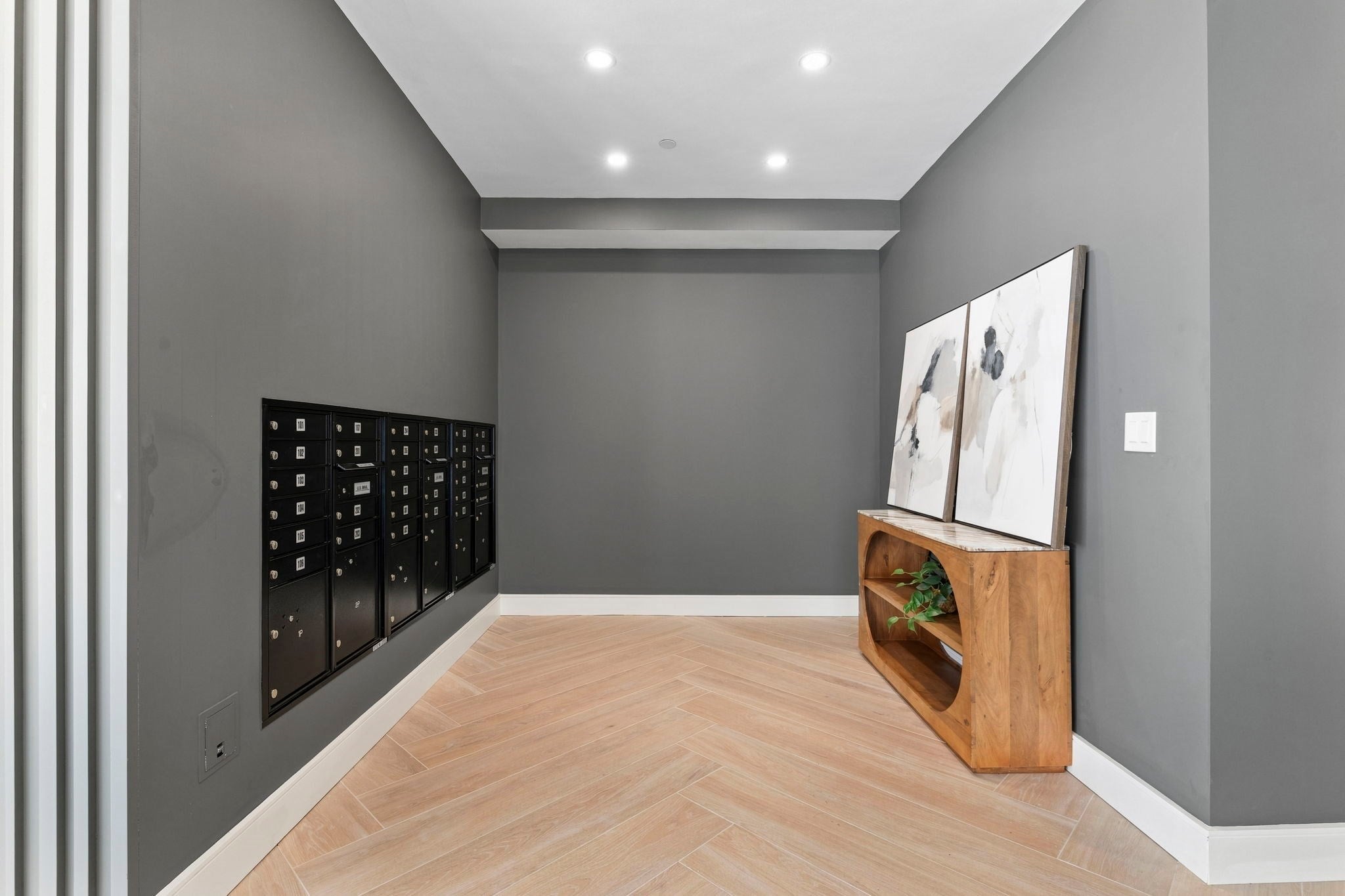 27 Guild Street #202, Boston, MA Photo #28