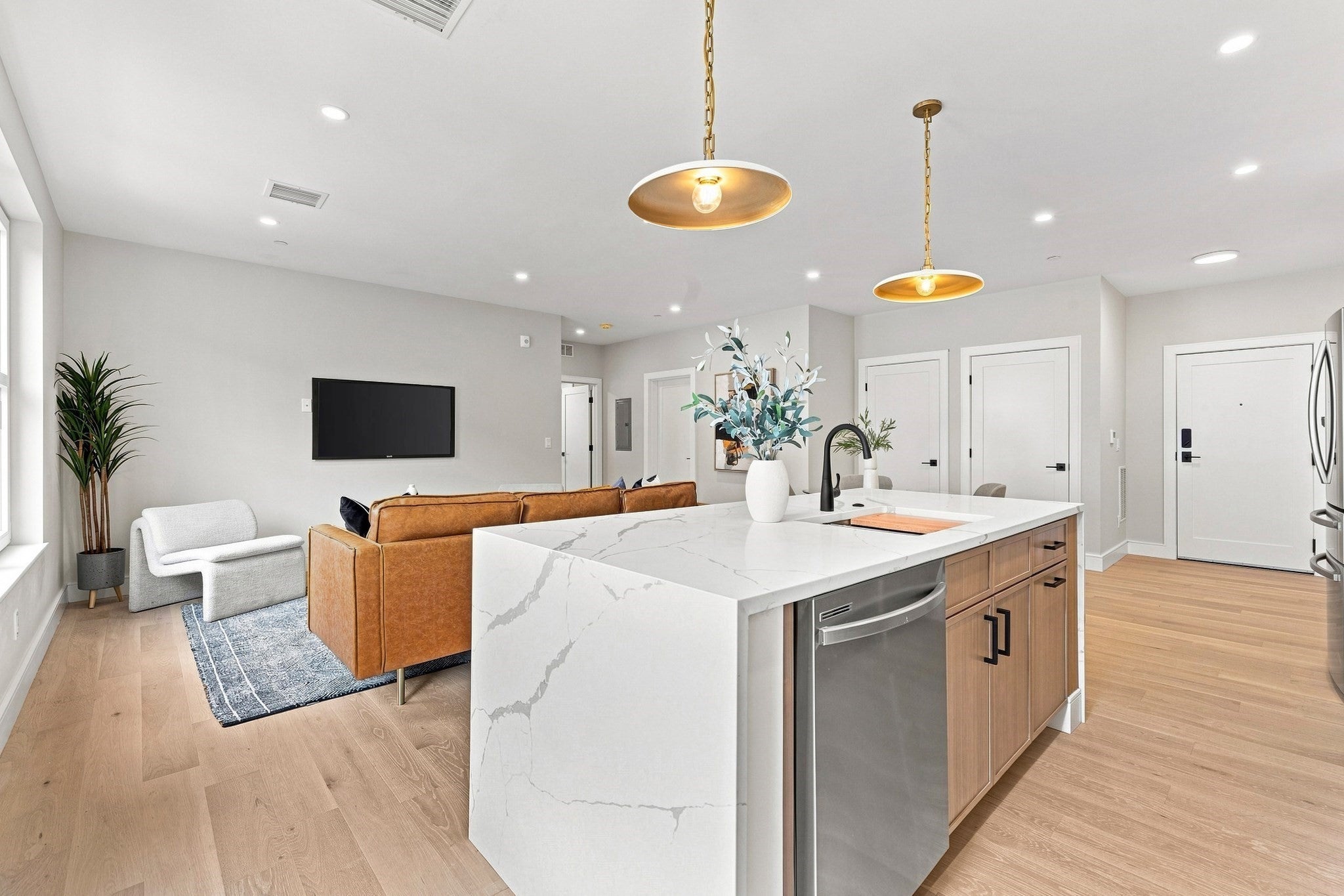 27 Guild Street 202