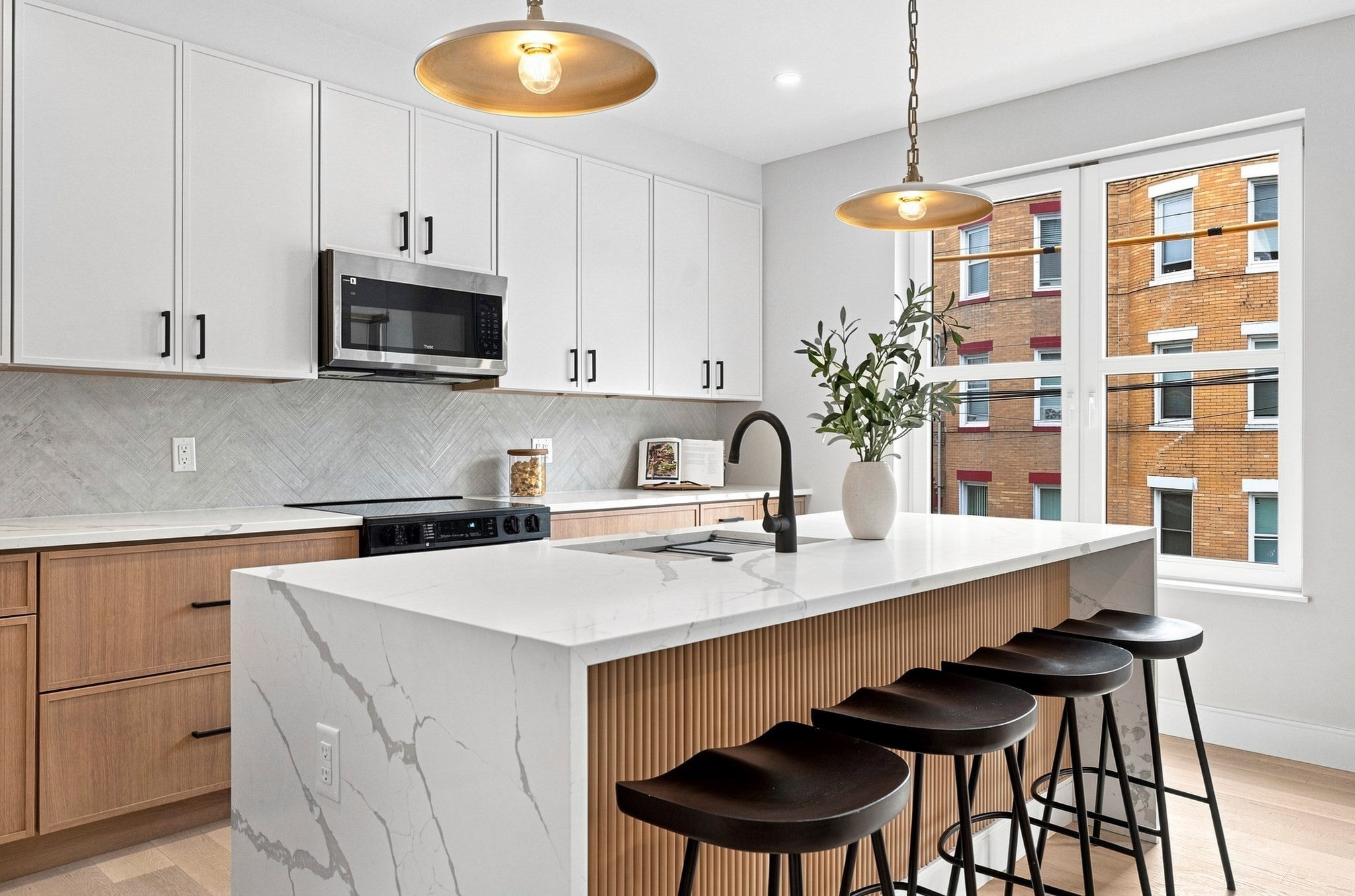 27 Guild Street #202, Boston, MA Photo #6