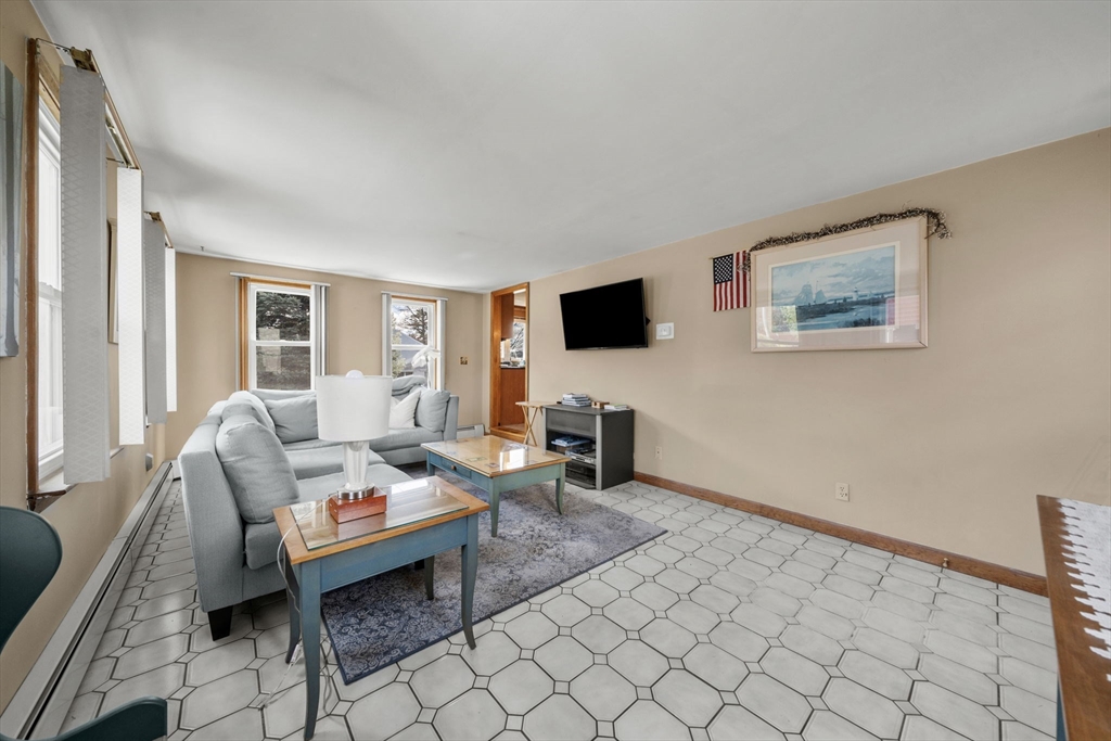 339 Passaconaway Dr, Dracut, MA, 339 Passaconaway Dr, Dracut, MA Photo #10