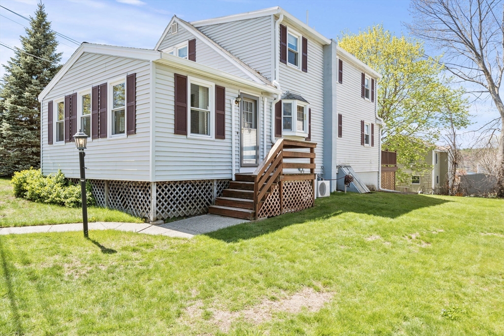 339 Passaconaway Dr, Dracut, MA, 339 Passaconaway Dr, Dracut, MA Photo #2
