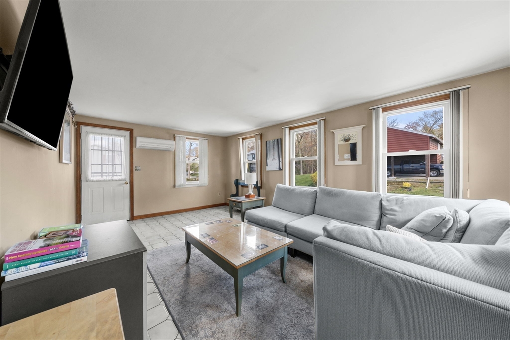 339 Passaconaway Dr, Dracut, MA, 339 Passaconaway Dr, Dracut, MA Photo #9