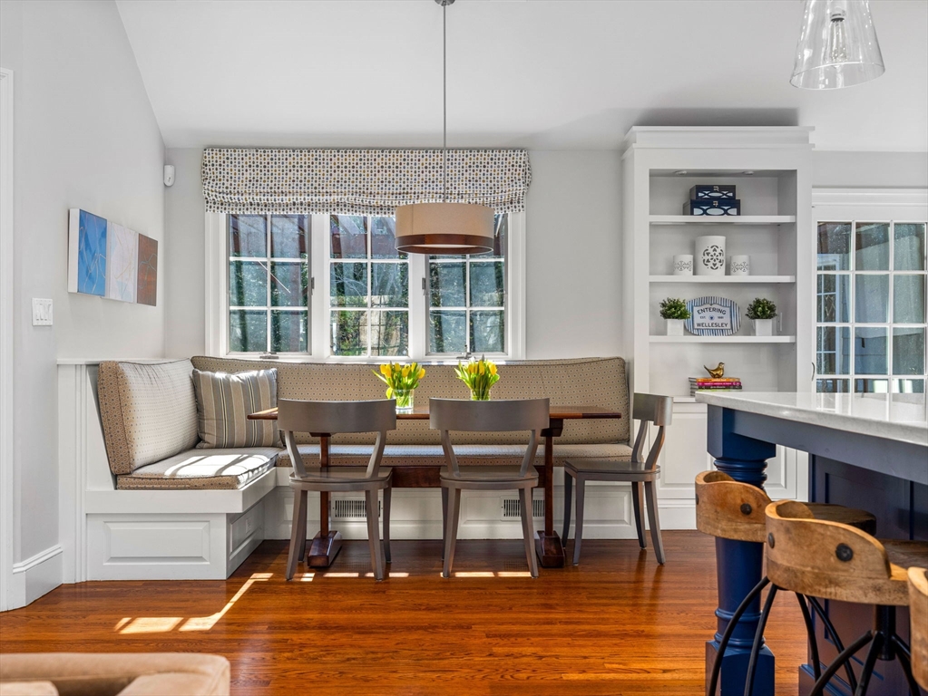 15 Barnstable Rd