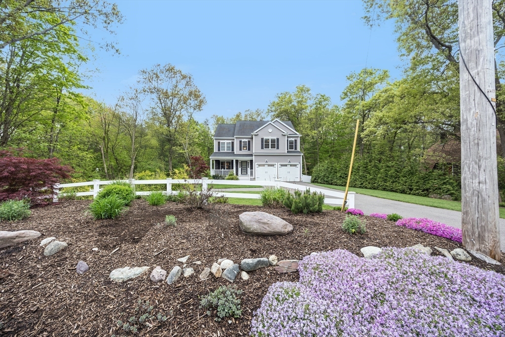 464 Paine Rd