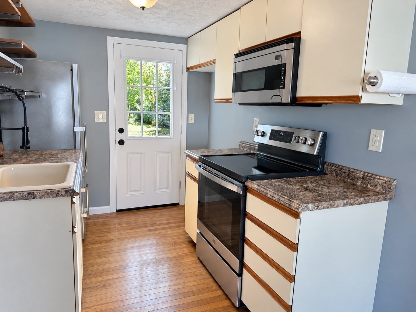 7 Myers St, Uxbridge, MA Photo #6