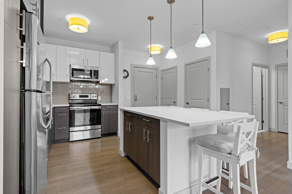 99 Tremont St 213