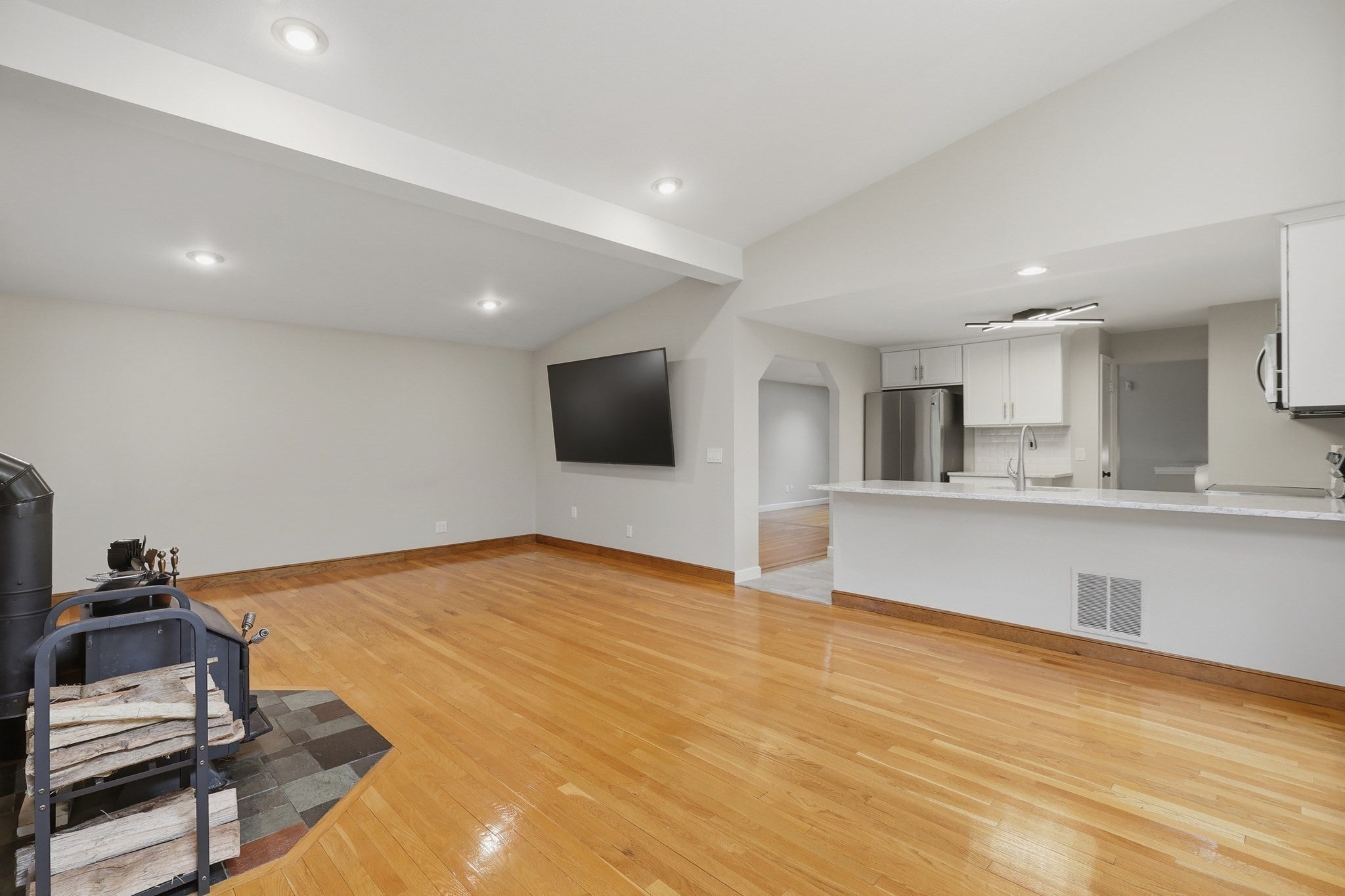 27 Clearview Drive, Framingham, MA, 27 Clearview Drive, Framingham, MA Photo #9