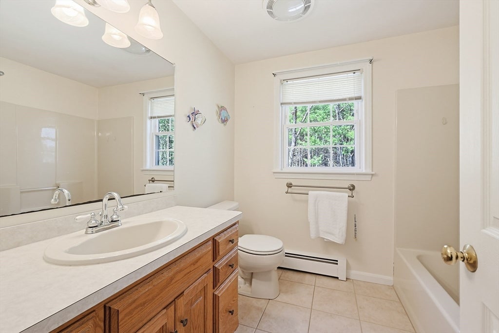 5 Chestnut St, Plainville, MA Photo #25