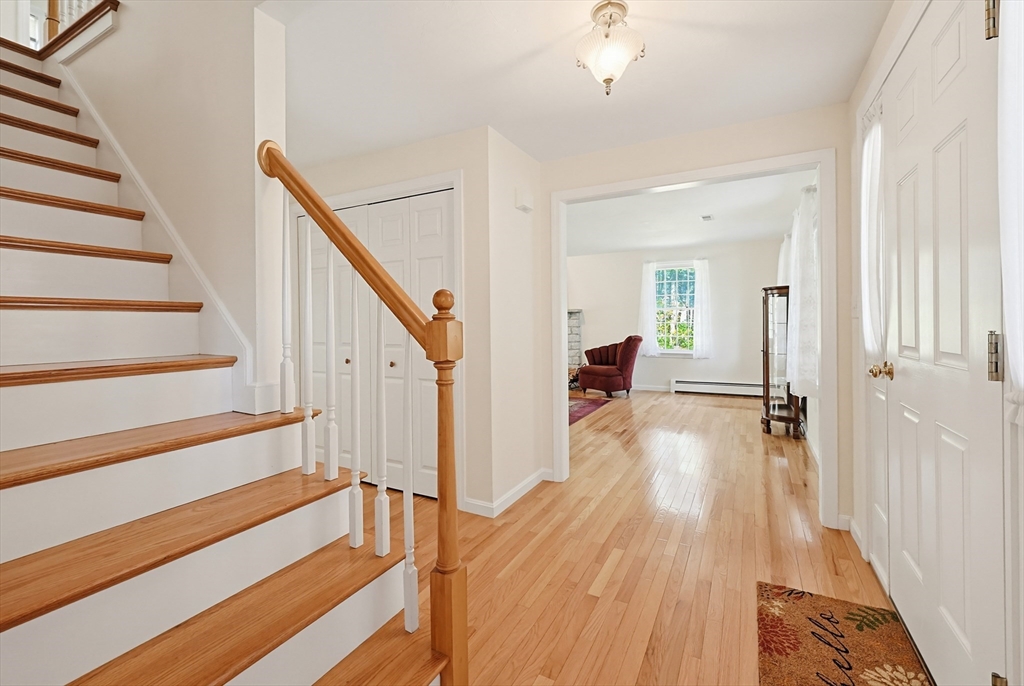 5 Chestnut St, Plainville, MA Photo #13